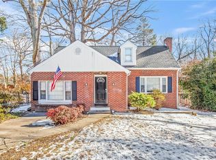 127 Rosedale Cir, Winston Salem, NC 27106