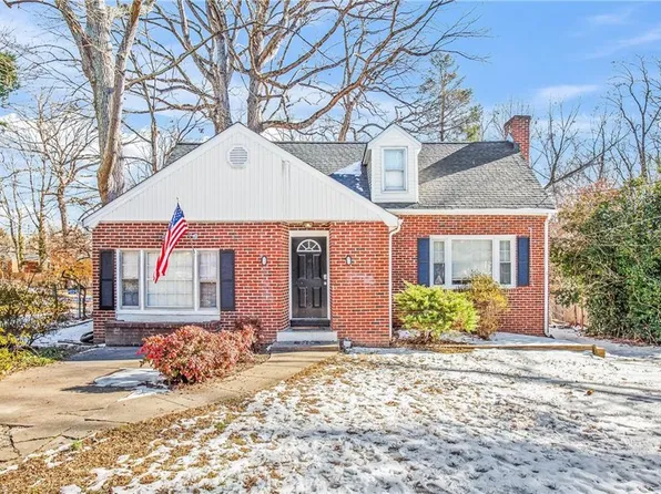 127 Rosedale Cir, Winston Salem, NC 27106