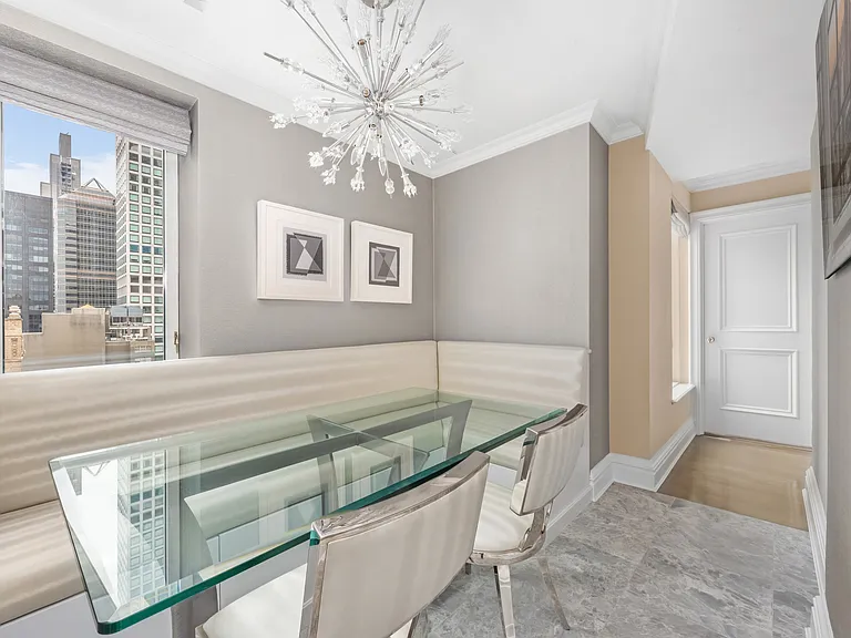 502 Park Ave #Penthouse 27 — Photo 13