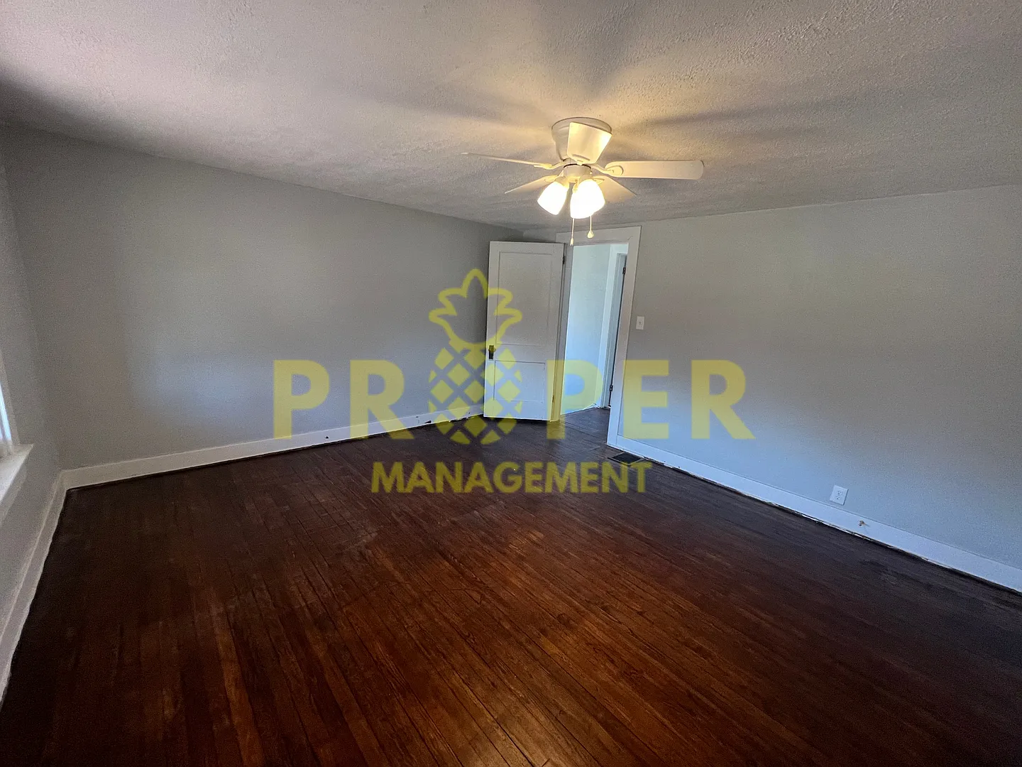 2 bedrooms 1 bathroom house — Photo 3
