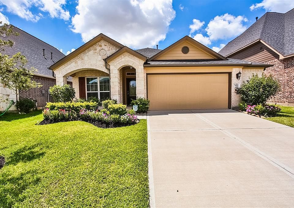 1st image of 29311 Wood Lily Dr
