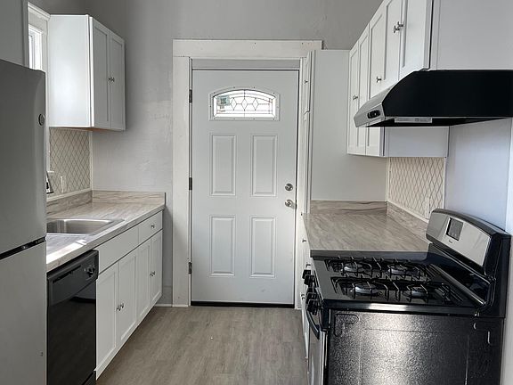 5th image of 1307 Middle Ave