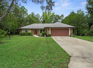 12 Sycamore Ct W, Homosassa, FL 34446