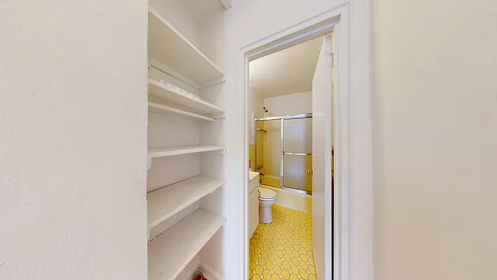 Rented by Bond New York | media 8