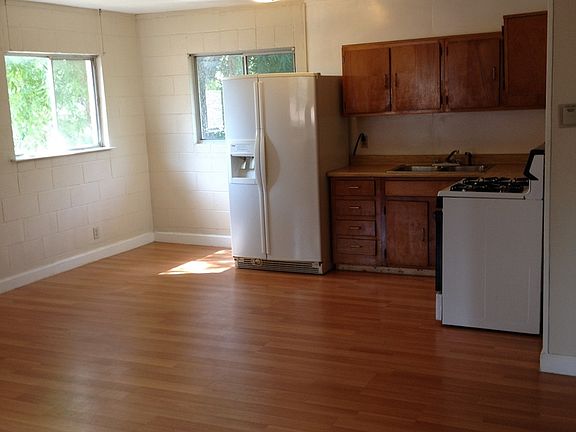 4th image of 1914 Cullen Ave APT C