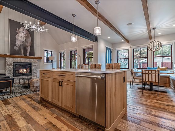 3rd image of 208 N Ridge St