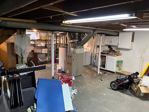 basement with laundry