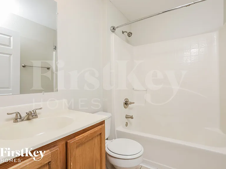 662 Armadillo Dr — Photo 13