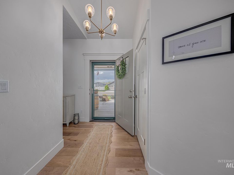 1380 Tamarack St, Fruitland, ID 83619 | Zillow