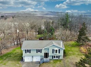 1 High Meadow Dr, Warwick, NY 10990