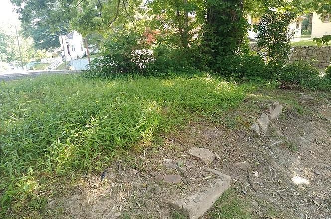 2nd image of 486 Lindsey St NW Lot 0