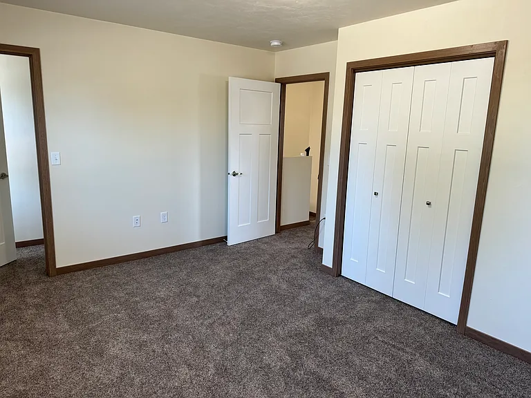 765 Erie St #2 — Photo 8