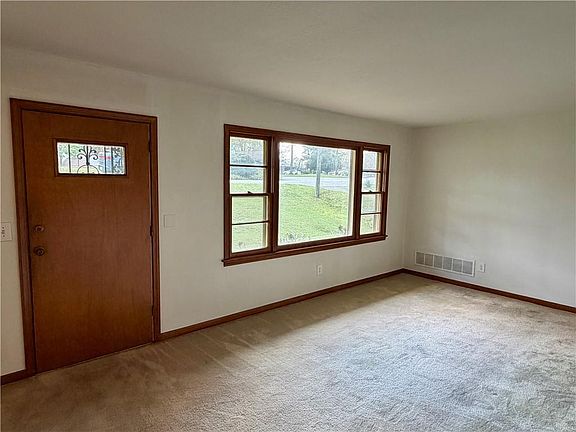 5th image of 1404 46th St