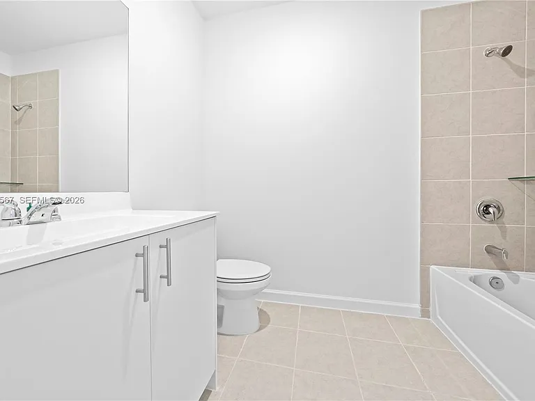 2442 SE 30th St — Photo 23