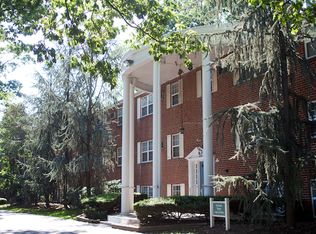 Parkside Manor, Trenton, NJ 08638
