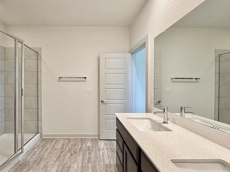 10214 Norshire Ln — Photo 18