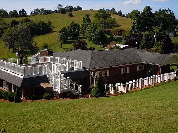 5th image of 1480 Monumental Rd