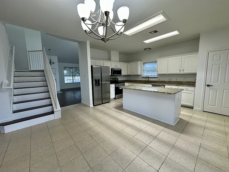 4228 Columbine Dr — Photo 8