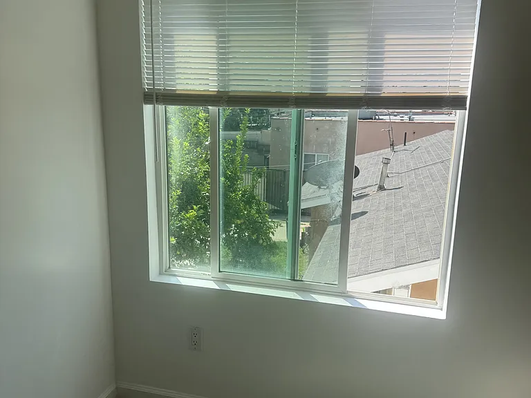 320 S Chevy Chase Dr #B — Photo 6