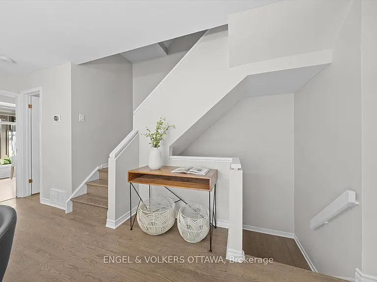 72 Greenfield Ave #4 — Photo 13