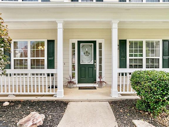 3rd image of 4026 McDowell Dr