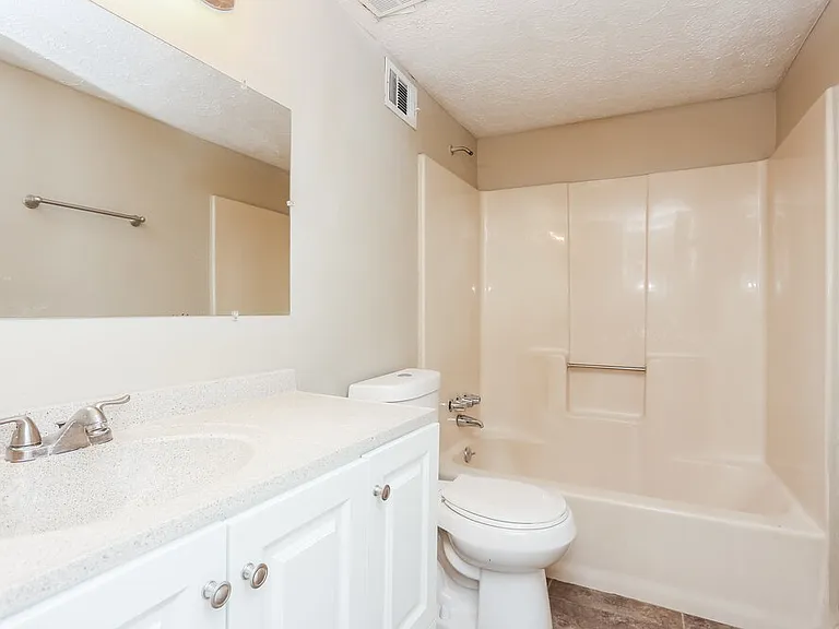 900 Turtle Bend Ln — Photo 21