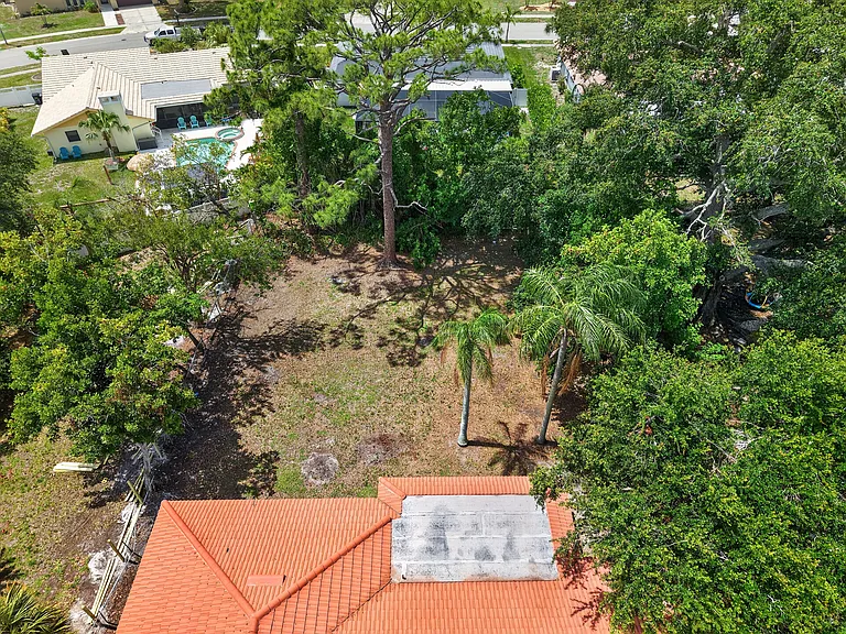 2508 Cardwell Way — Photo 48