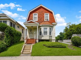 2007 Clove Rd, Staten Island, NY 10304