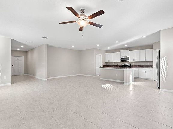 4th image of 5245 White Chicory Dr