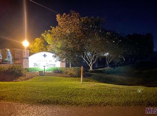 9114 Rue De Fluer, Denham Springs, LA 70706