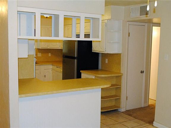 5th image of 1808 Mimosa Dr