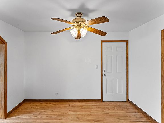 4th image of 2429 Crystal Ln Unit 2D