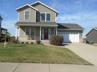 119 14th Ave, De Witt, IA 52742