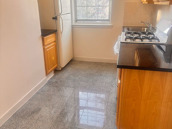 5th image of 78-11 138th St #36E
