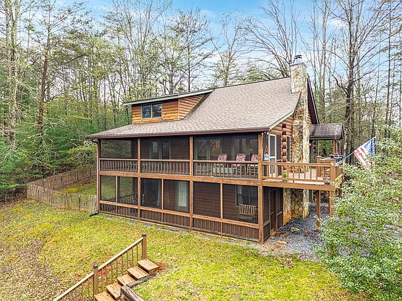 3rd image of 238 Cedar Ridge Rd