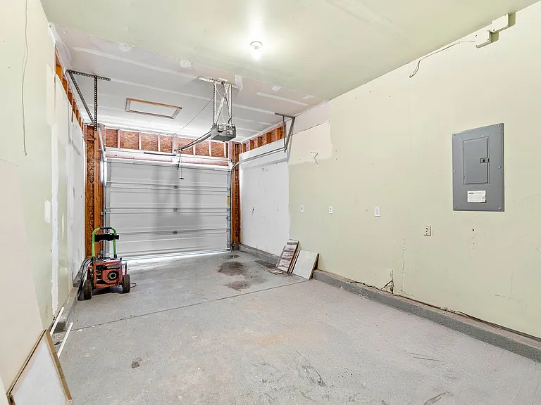 5403 Peachwood Dr — Photo 27