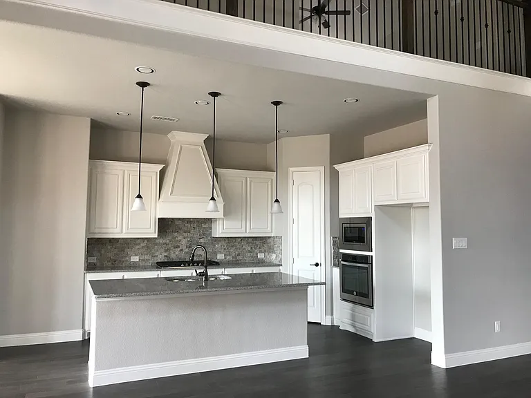 5905 Adair Ln — Photo 2