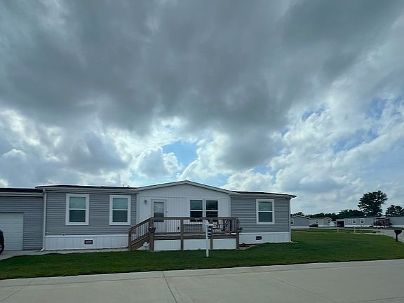 Exterior Image-23-Clayton - Wakarusa C197 Camelot Village
