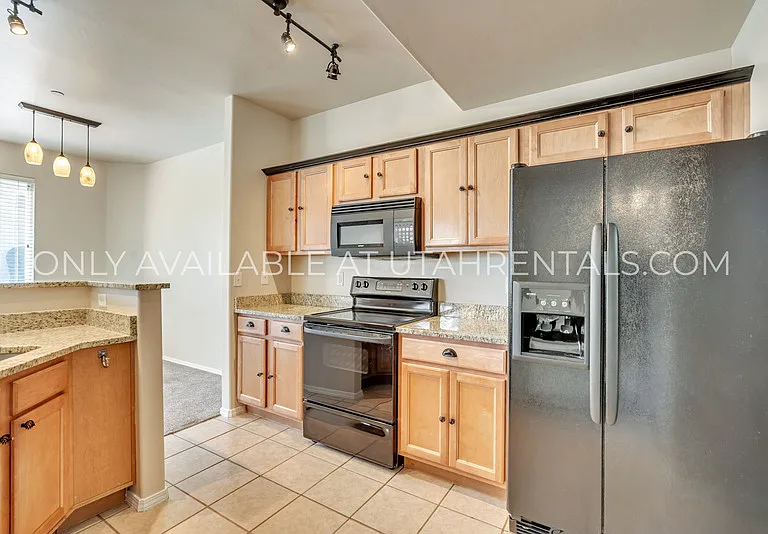 6623 W Blue Iris Dr — Photo 1