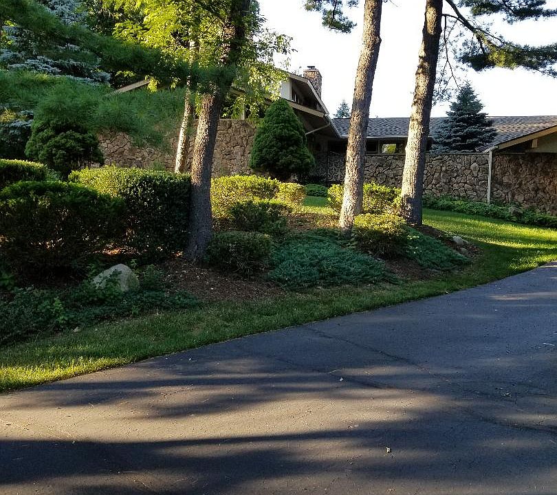 1st image of 7220 Deerhill Dr