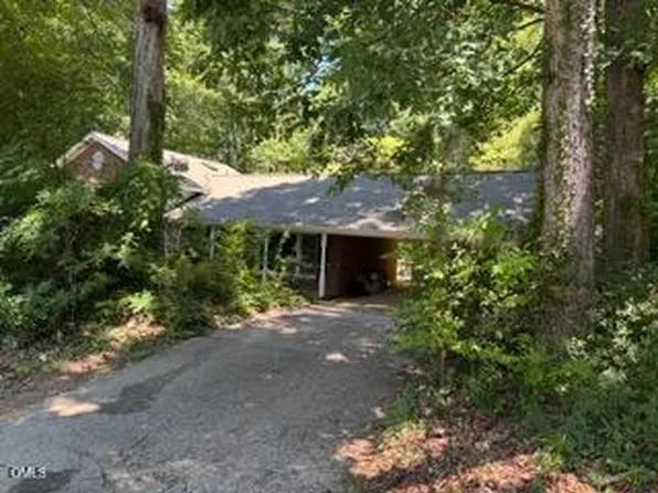 1004 Collins Dr, Raleigh, NC 27609