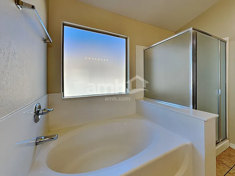 25524 W Dunlap Rd — Photo 11