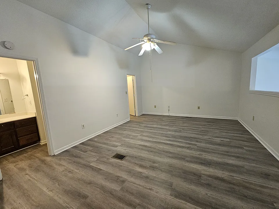 2505 W Broad St #332