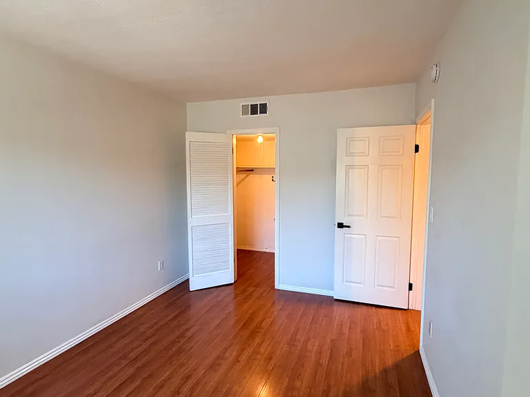 17041 Roscoe Blvd #3 — Photo 22