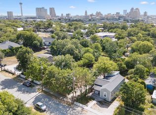 1121 N Olive St, San Antonio, TX 78202