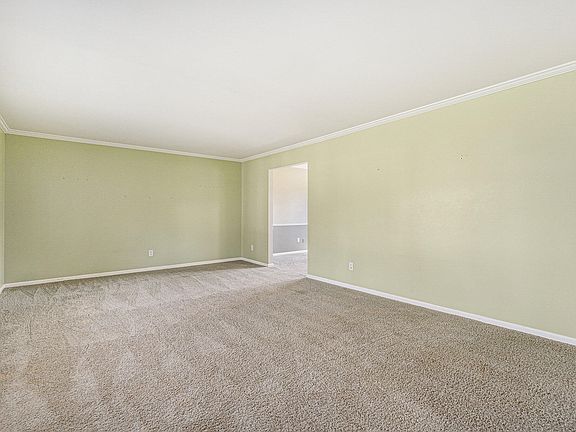 3rd image of 6907 Trotwood St