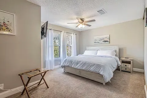 N Hills Village Dr — Photo 10