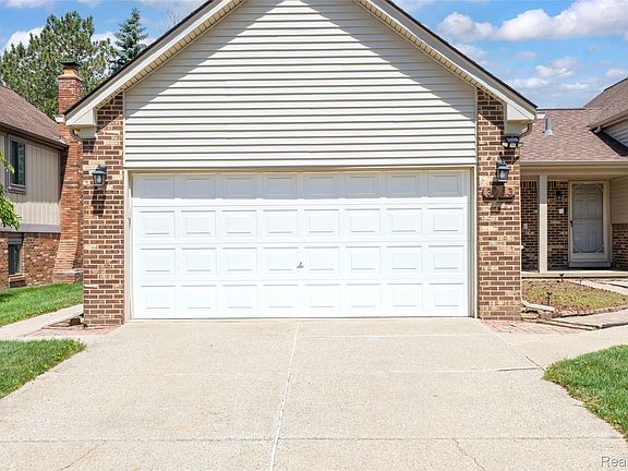 2nd image of 3703 Alderdale Dr
