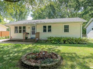 3402 Kimberly Downs Rd, Davenport, IA 52807