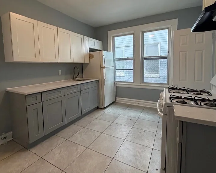 20 Ellis Ave #5A — Photo 1